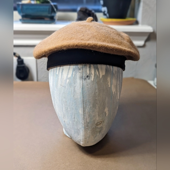 Beret (Brown) - Picture 7 of 13